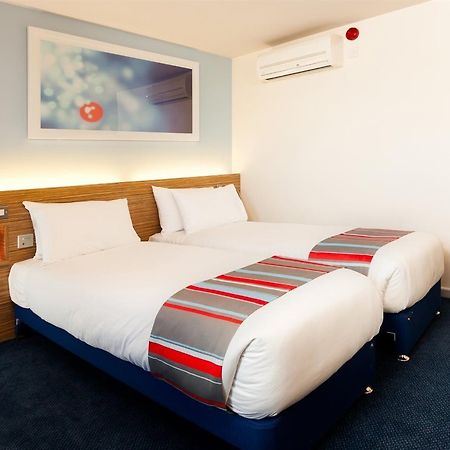 Travelodge London Crystal Palace Екстер'єр фото